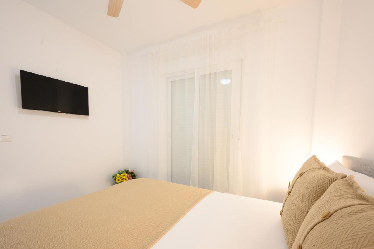 New 1 Bedroom Apartment At 4 Min To The Beach By 10Tosea فوينخيرولا المظهر الخارجي الصورة
